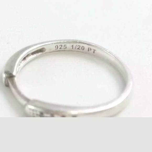 🎀Clearance🎀 VTG GENUINE DIAMONDS 💎 STERLING SILVER PLATINUM RING See pics.